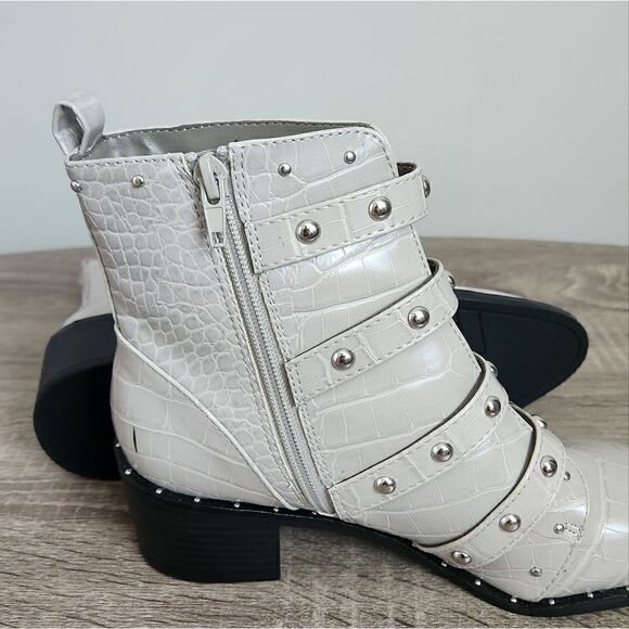 NEW WOMEN'S FERGALICIUS BOOTS GRAY COLOR WITH ZIPPER BUTTONS SIZE 7,5. - Picture 4 of 4